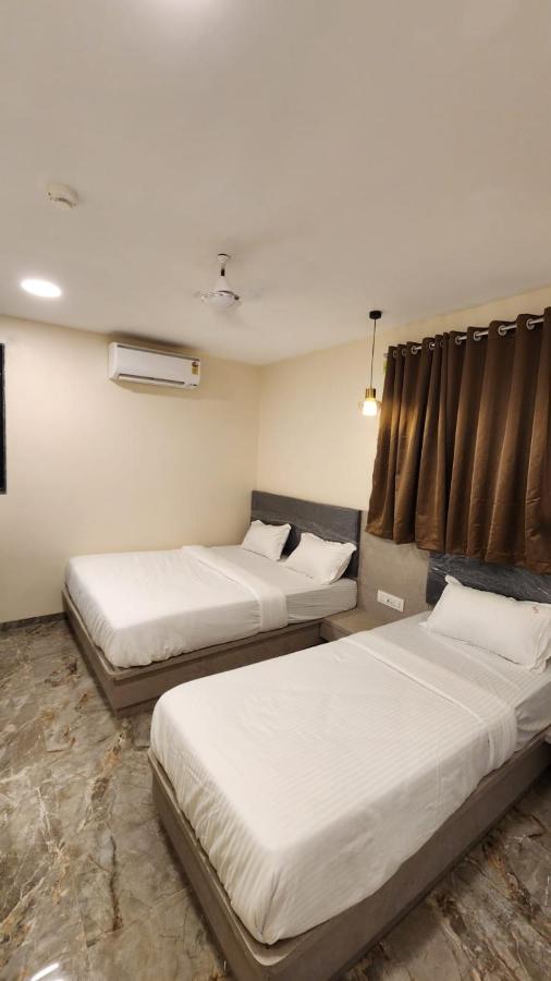 Peace International Hotel Mumbai Kültér fotó