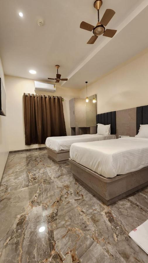 Peace International Hotel Mumbai Kültér fotó